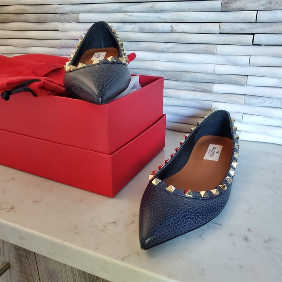 NWT Valentino Rockstud Flats - Picture 5 of 5